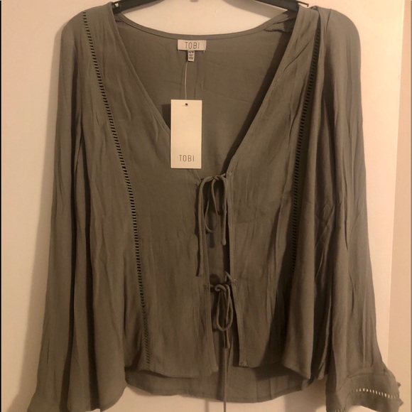 NWT Tobi REBECKA OLIVE TIED BLOUSE - Picture 4 of 7